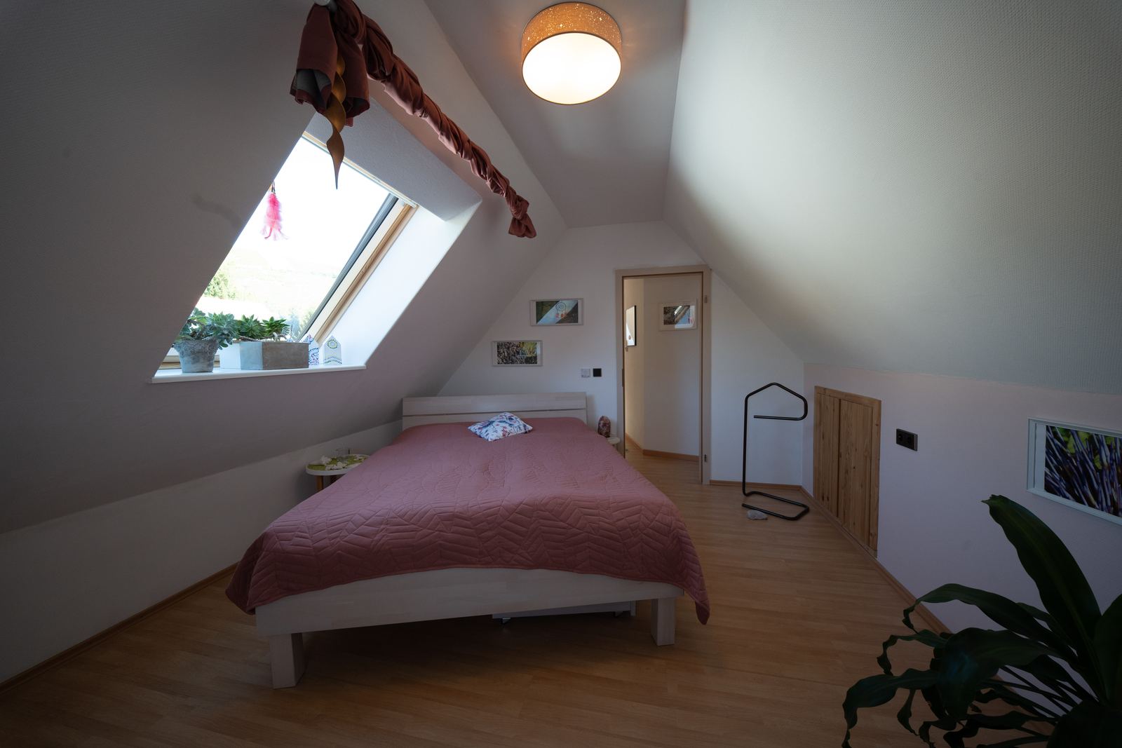Schlafzimmer vor der Bearbeitung